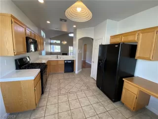 Photo #6: 2511735 Listing 