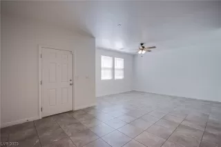 Photo #6: 2511753 Listing 