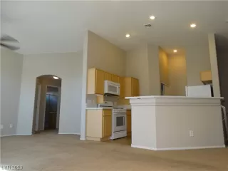 Photo #2: 2511762 Listing 