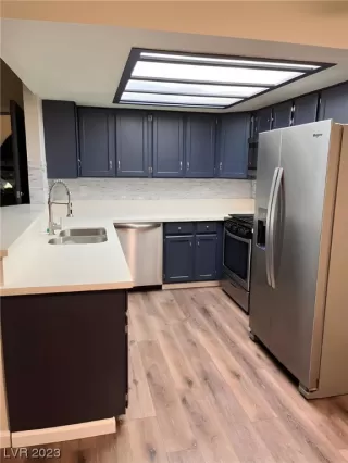 Photo #3: 2511769 Listing