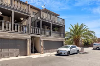 Photo #1: 2511805 Listing