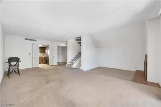 Photo #2: 2511805 Listing