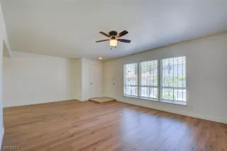 Photo #2: 2511859 Listing