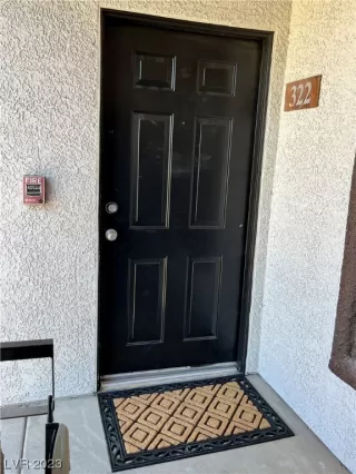 Photo #1: 2511892 Listing 