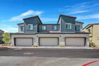 Photo #1: 2511929 Listing 