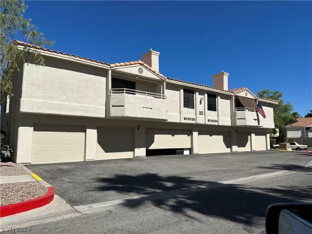 MLS: 2511934 Condo For Sale