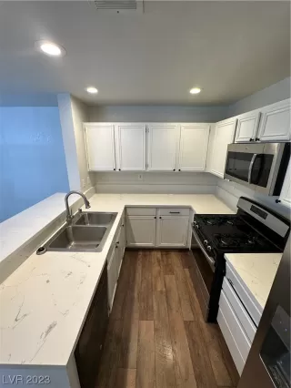 Photo #6: 2511934 Listing 
