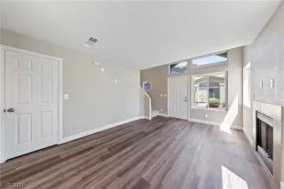 Photo #1: 2511940 Listing 