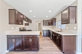 Photo #4: 2511940 Listing 