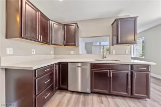 Photo #5: 2511940 Listing 