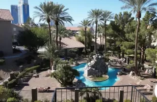 Photo #1: 2511949 Listing 