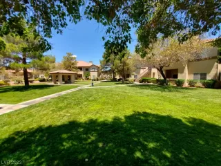 Photo #1: 2511950 Listing