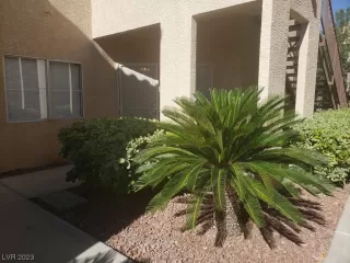 Photo #4: 2511950 Listing