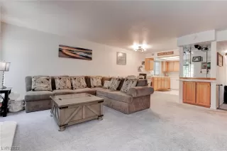 Photo #4: 2511955 Listing 