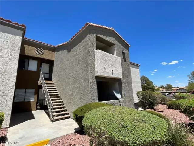 MLS: 2511959 Condo For Sale