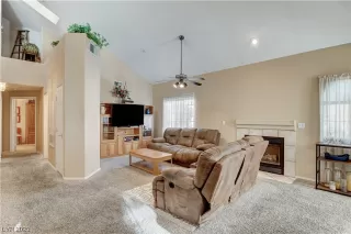 Photo #5: 2511962 Listing 