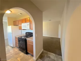 Photo #3: 2511963 Listing 