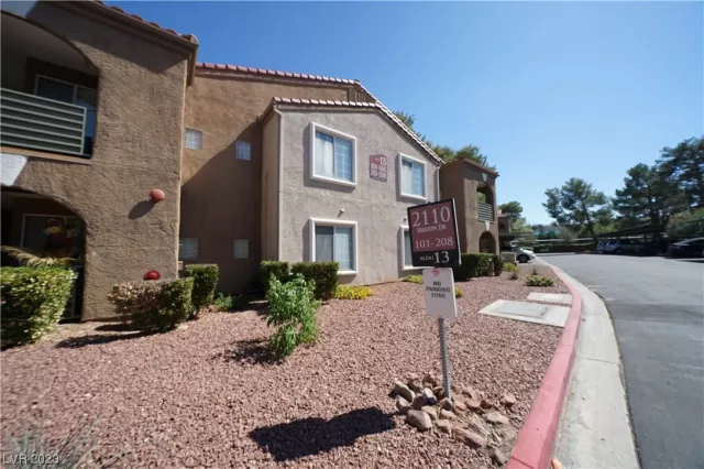 MLS: 2511992 Condo For Sale