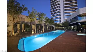 Photo #2: 2512007 Listing 