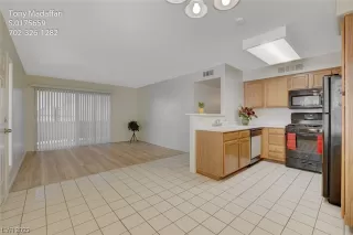 Photo #6: 2512020 Listing 