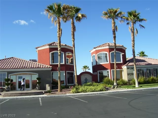 MLS: 2512046 Condo For Sale