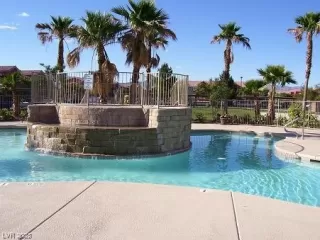 Photo #1: 2512046 Listing 