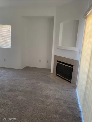 Photo #4: 2512046 Listing 