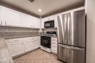 Photo #6: 2512054 Listing 