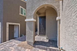 Photo #3: 2512081 Listing 