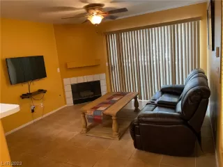 Photo #1: 2512113 Listing