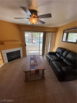 Photo #2: 2512113 Listing