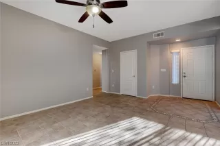 Photo #4: 2512138 Listing 