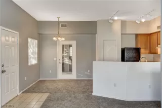 Photo #6: 2512139 Listing 