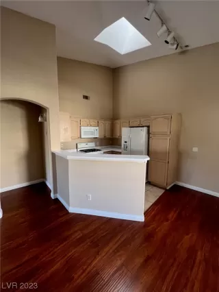 Photo #6: 2512144 Listing 