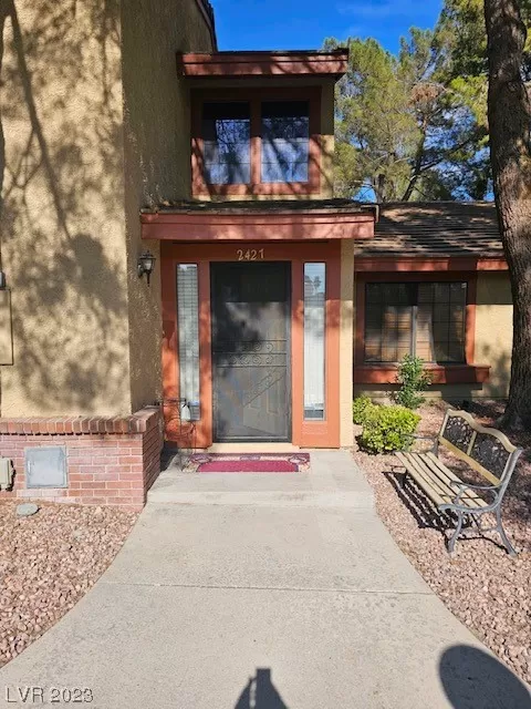 MLS: 2512164 Condo For Sale