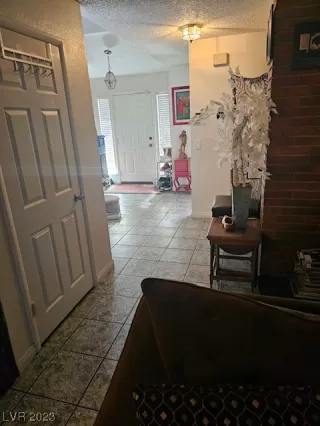 Photo #3: 2512164 Listing 