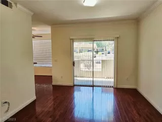 Photo #4: 2512178 Listing 