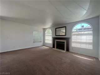 Photo #4: 2512195 Listing 