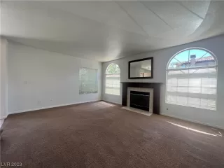 Photo #5: 2512195 Listing 