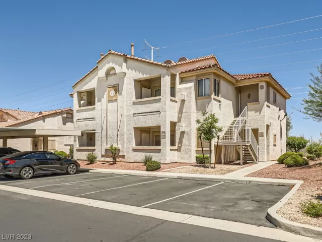 MLS: 2512205 Condo For Sale