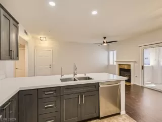 Photo #3: 2512205 Listing 