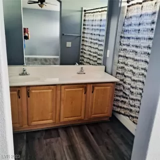Photo #4: 2512209 Listing 