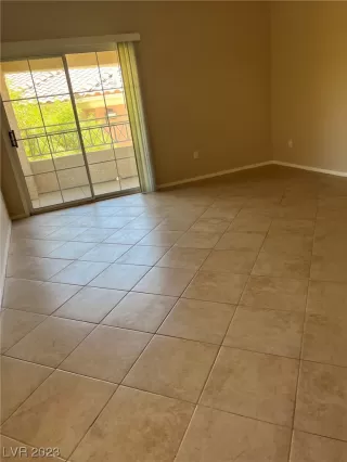 Photo #4: 2512211 Listing 