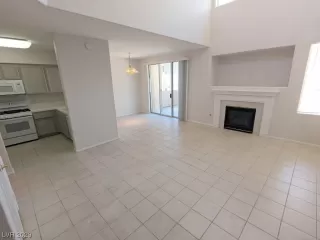 Photo #2: 2512216 Listing 