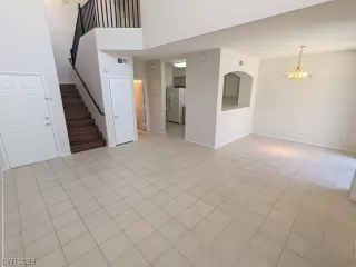 Photo #3: 2512216 Listing 