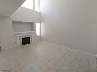 Photo #4: 2512216 Listing 