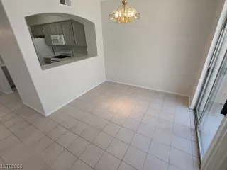 Photo #6: 2512216 Listing 