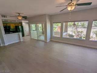 Photo #2: 2512218 Listing 