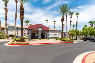 Photo #1: 2512246 Listing 