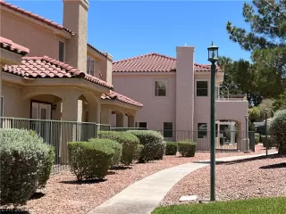 Photo #3: 2512251 Listing